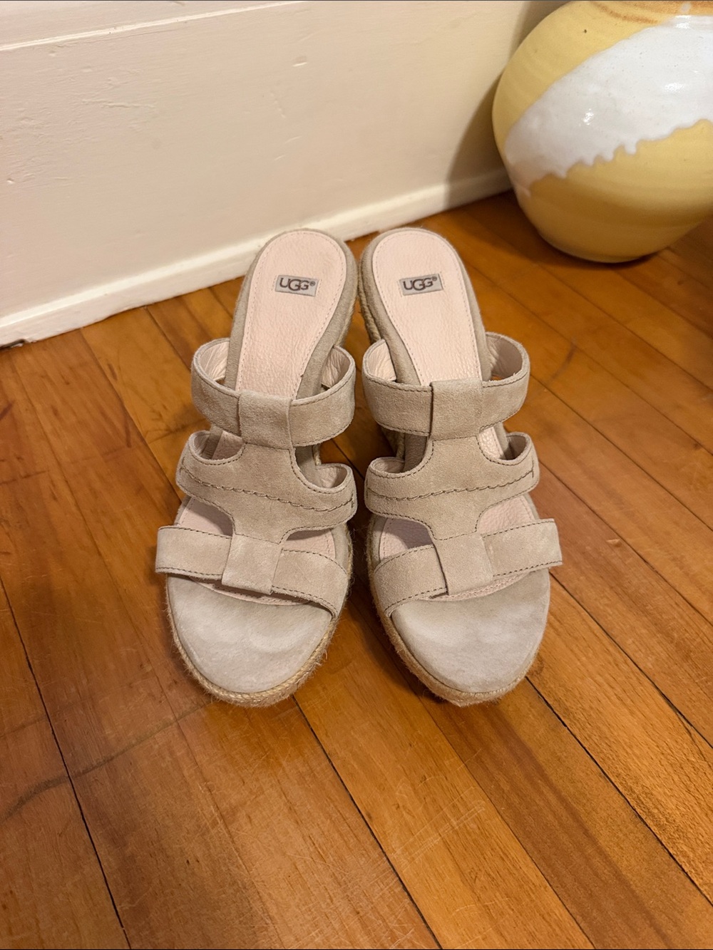 UGG Women’s Sandal Wedges in Light Beige Suede